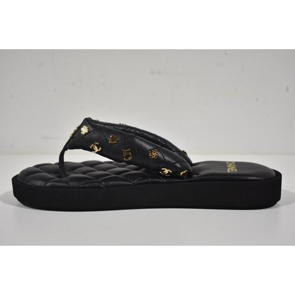Chanel 23P Black Quilted Charms Padded Pool Thong Logo Slide Mule Flat Sandal 40 - Picture 9 of 12